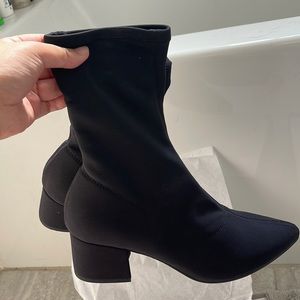 Vagabond sock boots